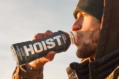 HOIST MILITARY DRINK PRODUCTS